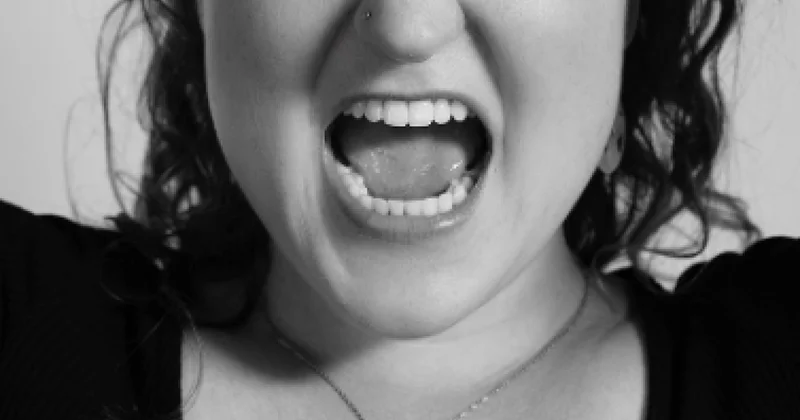 Подростки избили девочку толпой в ТРЦ Актау