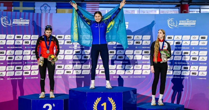 3 алтын, 1 күміс : Қазақстандық 20 жасар конькиші қыз әлем біріншілігінде айды аспаннан шығарды