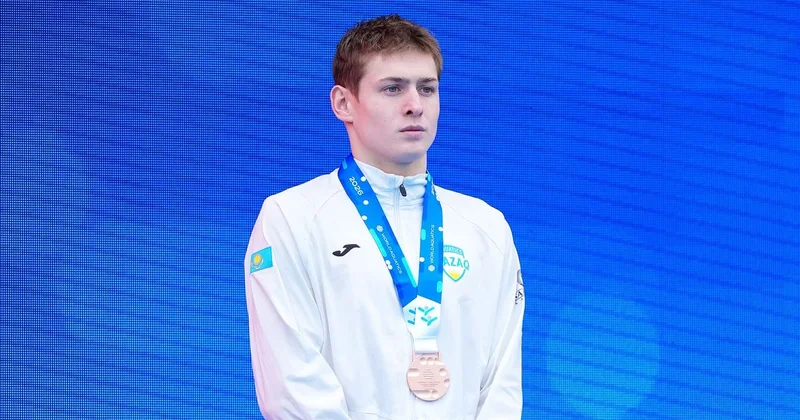 Казахстанец выиграл медаль на этапе Кубка мира по артистическому плаванию