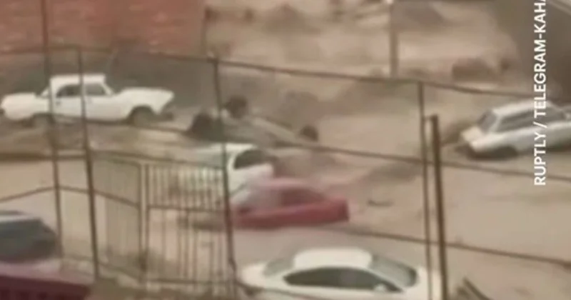 Дагестан затопило из за ливней: в столице объявлен режим ЧС (видео)