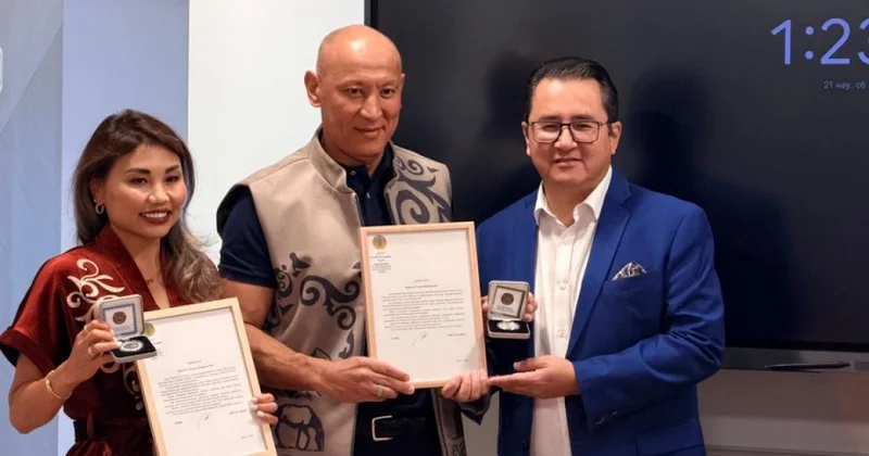 Не бросили своих: в Катаре отметили казахстанских волонтеров