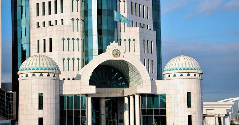 Вопросы устойчивости пенсионной системы обсуждены в ходе круглого стола в Сенате