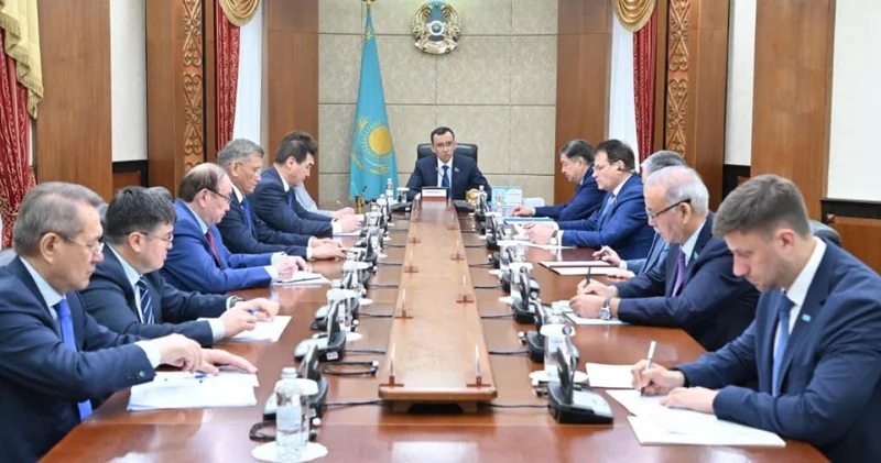 Депутаттар 30 сәуір күні болатын Сенат отырысының күн тәртібін бекітті