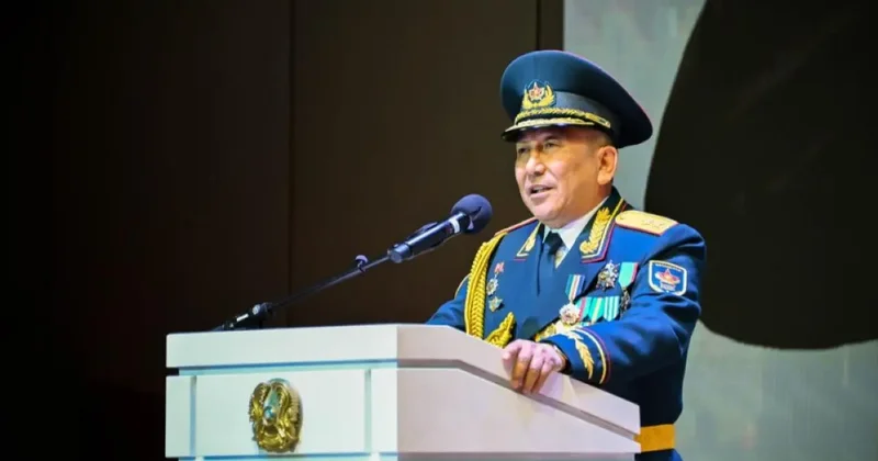 Экс начальника генштаба Вооружённых сил РК Султана Камалетдинова проводили на пенсию