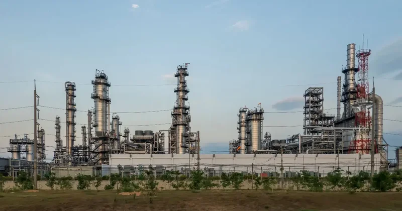 На 53 млн тенге оштрафовали Тенгизшевройл за вредные выбросы