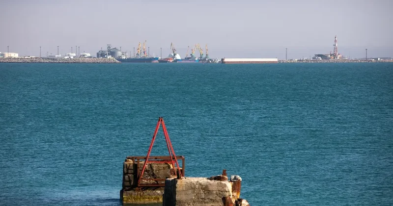 Площадь Актау увеличили: земли водного фонда Каспия включили в границы города