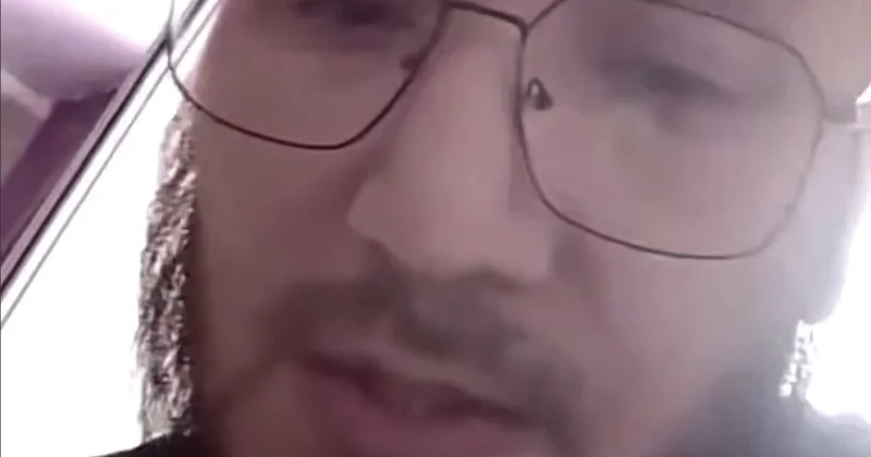 Домбра харам : жителя Актобе арестовали после постов в соцсетях