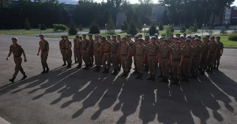 Новые правила выплаты денежного довольствия военнослужащим заработали в Казахстане