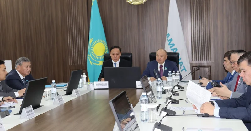 AMANAT: в Таразе рассмотрели меры по противодействию коррупции и ход реализации предвыборной программы