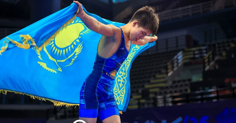 Казахстан завоевал первое золото на юношеском чемпионате Азии по борьбе