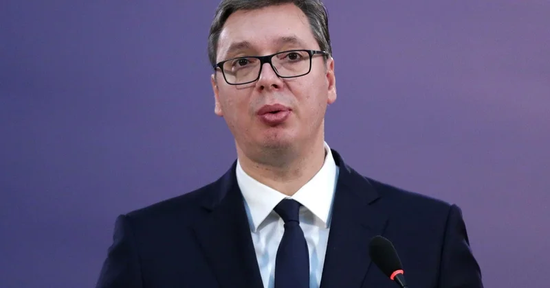 Президент Сербии заявил о намерении уйти в отставку до окончания срока
