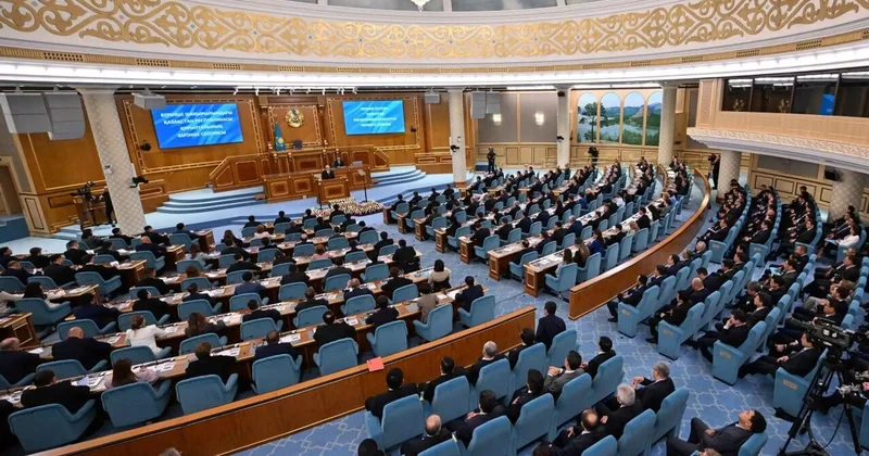 Тарихи мүмкіндікті мүлт жіберсек, келер ұрпақ бізді ешқашан кешірмейді Тоқаев