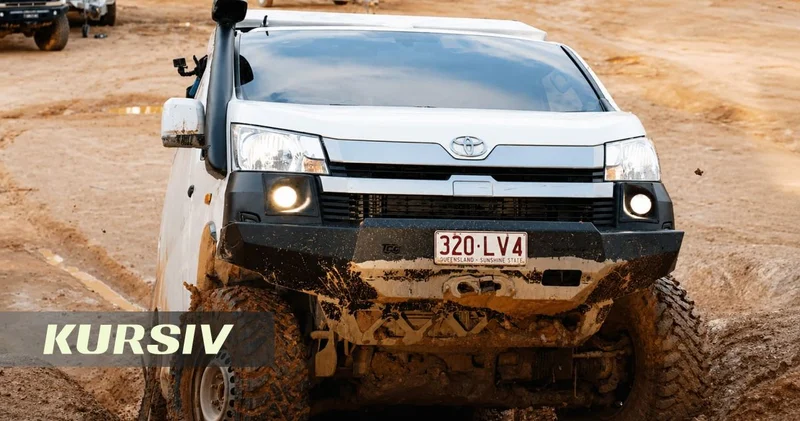 Фургон Toyota HiAce превратили в монстра лучше Land Cruiser