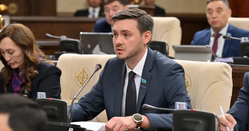 Масштабное строительство, рост доходов и цифровизация: депутат о послании Токаева
