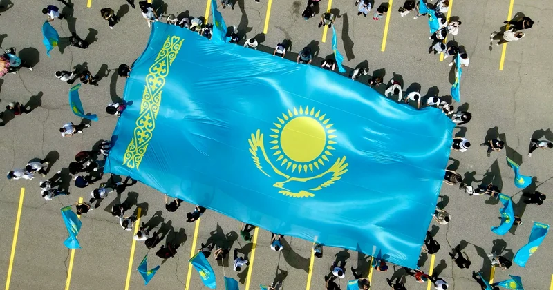 Жас ұрпаққа озық әрі мықты Қазақстанды қалдыру Президент ұлт алдында тұрған стратегиялық міндетті атады