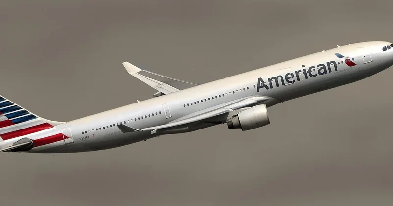 83 летняя стюардесса American Airlines ушла на пенсию после 63 лет работы