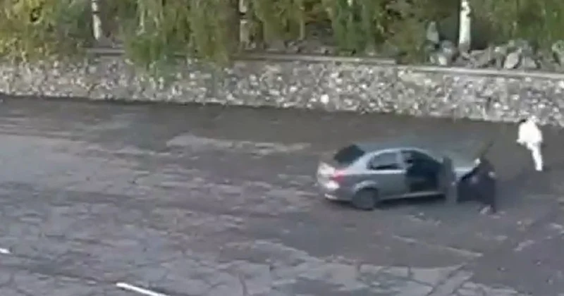 Нетрезвая пассажирка такси повредила автомобиль на 2,5 млн тенге в ВКО (видео)