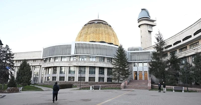 Аким Алматы Дархан Сатыбалды ознакомился с деятельностью Дворца школьников и музея Алматы