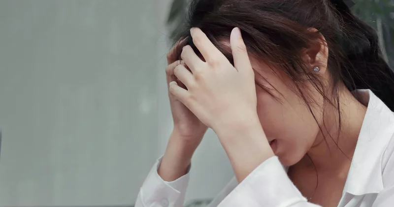 Смывали следы крови : ученица частной школы разбила голову об унитаз в Атырау