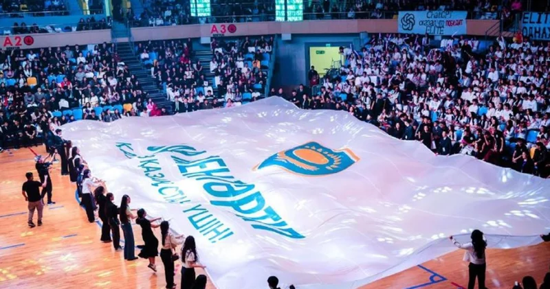 Астанада өткен студенттерді қабылдау кешінде Заң және тәртіп алып туы жайылды