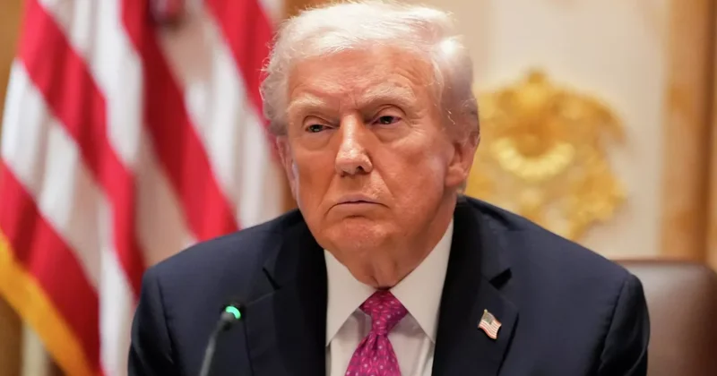 Трамп обозвал журналистку глупой