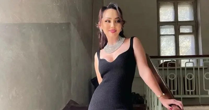 Ғажап сұлулық! : шетелде демалып жүрген Баян Алагөзова көпшілікті таңғалдырды