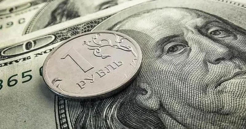 Доллар мен юаньға сұраныс артып, рубль құлдырады