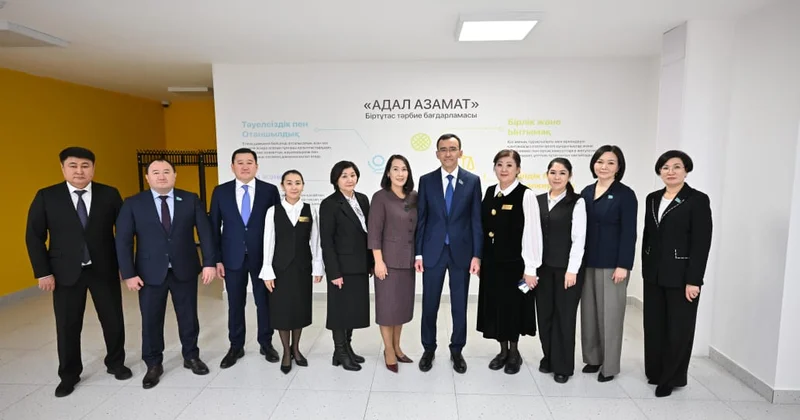 Сенаторы обсудили с педагогами актуальные вопросы сферы образования