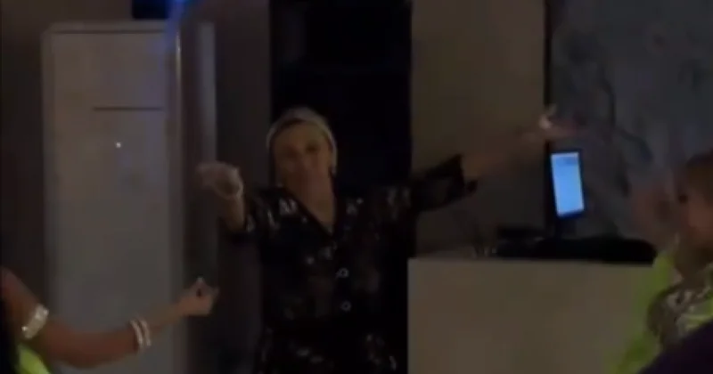 Апашка пыталась повторить танец живота на тое в Алматы