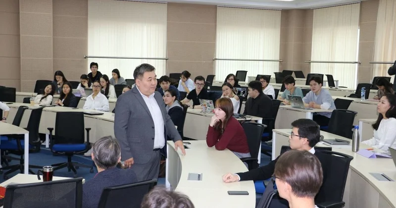 Заместитель директора НЦКДА встретился со студентами Назарбаев университета