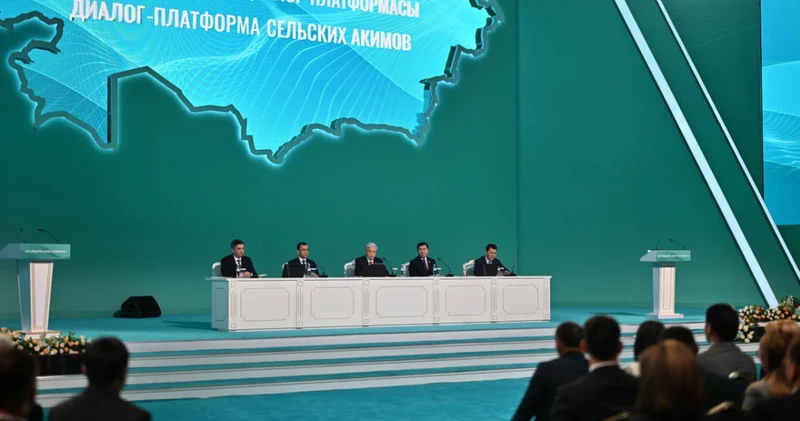 Президент кадрлар құрамын жаңарту үдерісі биліктің бүкіл тармағында жүргізіліп жатқанын жеткізді