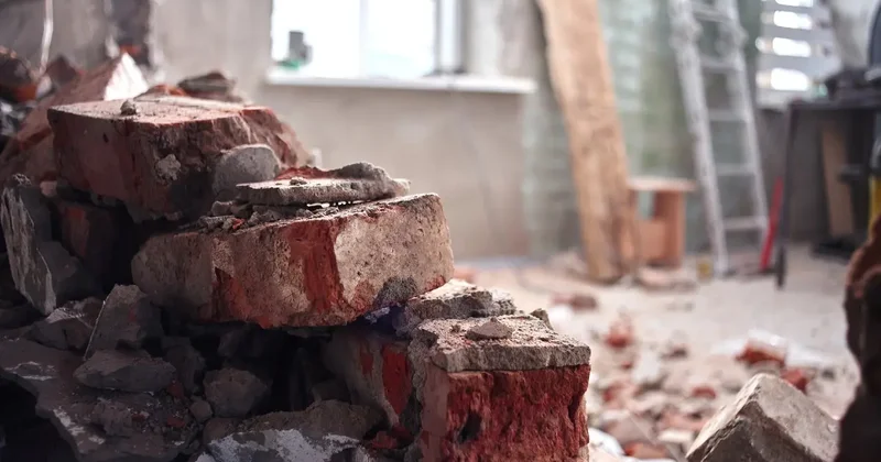 Жильцы ЖК в Астане требуют остановить реконструкцию технического этажа: ГАСК инициирует проверку