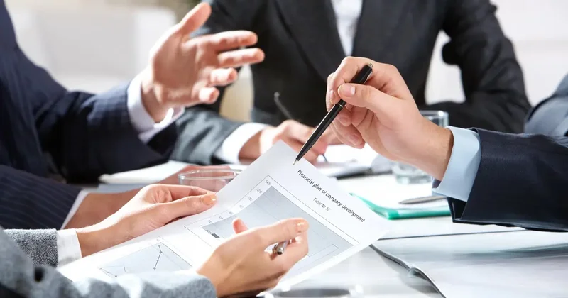 Казахстанцы боятся открывать бизнес: в "Атамекене" назвали причины