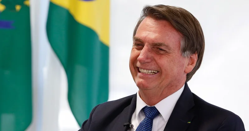 Икает без остановки: экс президента Бразилии временно освободили из под стражи