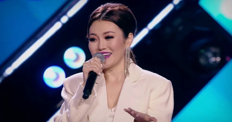 Асылық сөйлемеңіздер... : Ерке Есмахан ренішін білдірді