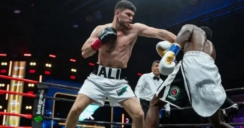 Алматыда кәсіпқой бокс кеші өтті