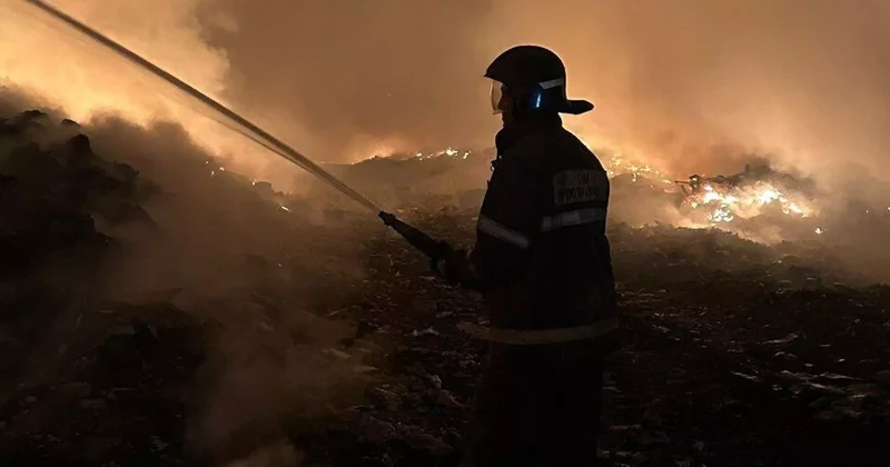 Астанада өртті сөндіруге 100 адам жұмылдырылды