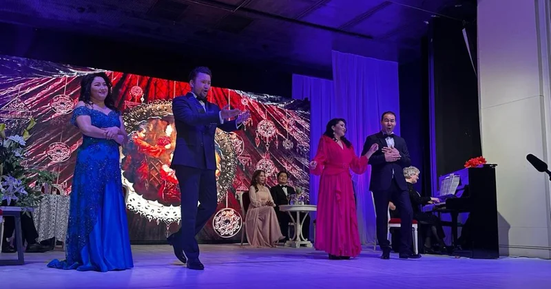 Музыкальный диалог: необычный предновогодний концерт прошел в Астане