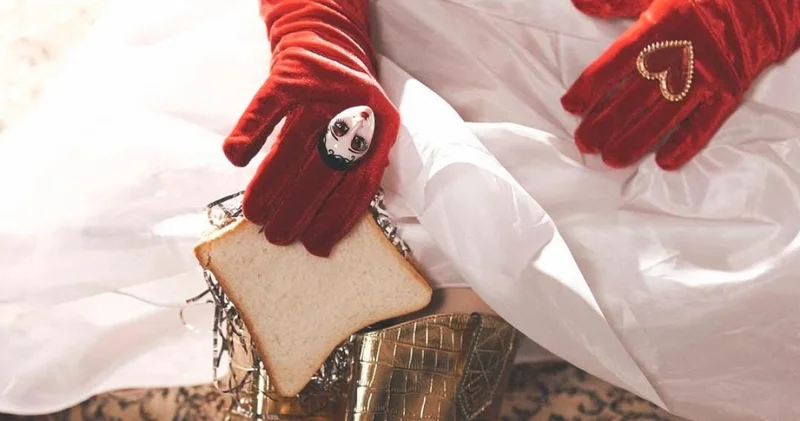 Нанды қорлады... : Айжұлдыз Адайбекованың желідегі суреті қызу талқыланды