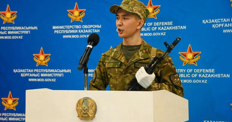 Молодые солдаты творческого взвода дали клятву на верность родине