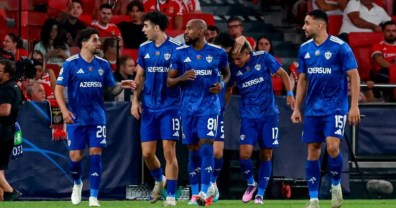 Азербайджанский Карабах проиграл Ливерпулю со счетом 0:6, но впервые вышел в плей офф ЛЧ