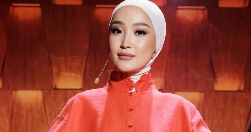 Өзіңнің жүрегіңді тыңдау керек екен... : Мөлдір Әуелбекова өмірдегі өкінішін айтты