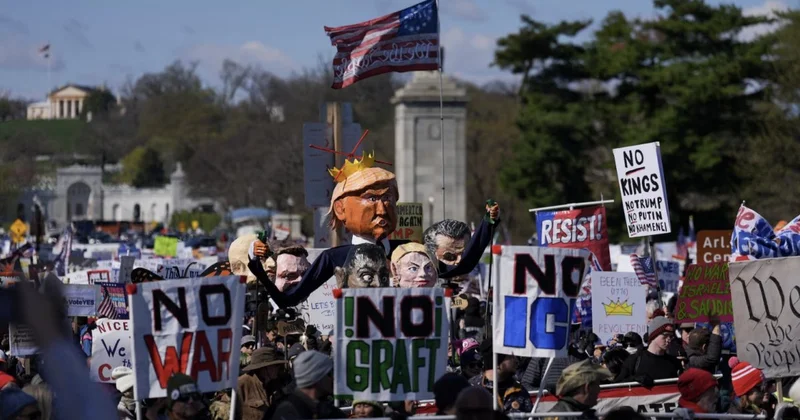 США накрыла новая волна протестов против Трампа