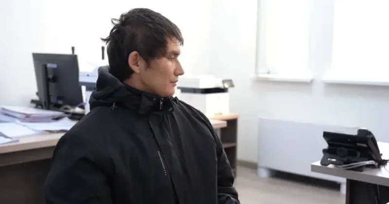 Атырауда отбасыны өлтірді деген күдікті өмір бойына сотталуы мүмкін адвокаттар