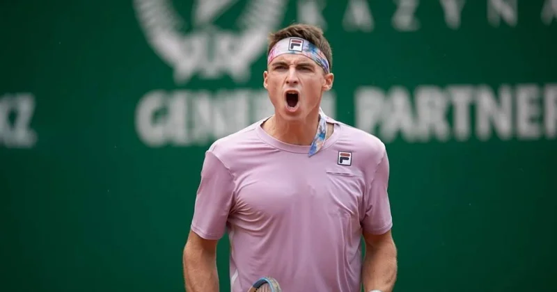 Тимофей Скатов Мароккодағы турнирді сәтті бастады