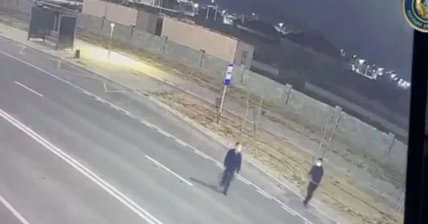 В Туркестане недовольные штрафами за ПДД жители разбили камеры