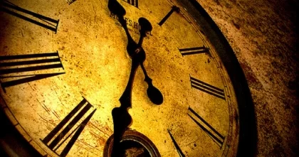 Европа перевела часы на летнее время