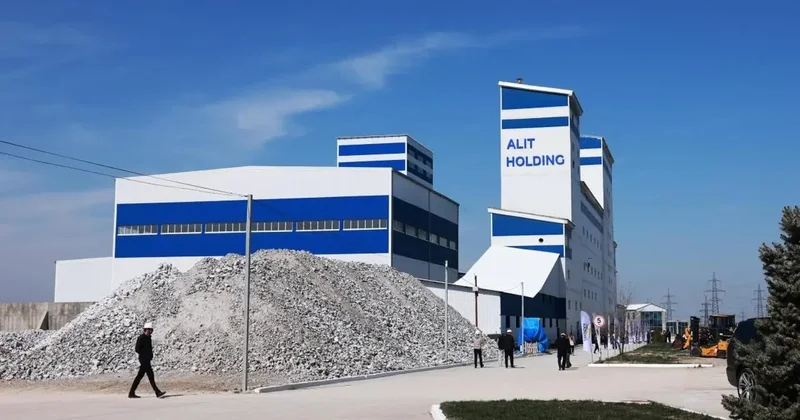 Производство мраморной муки и сухих строительных смесей запустили в Жамбылской области