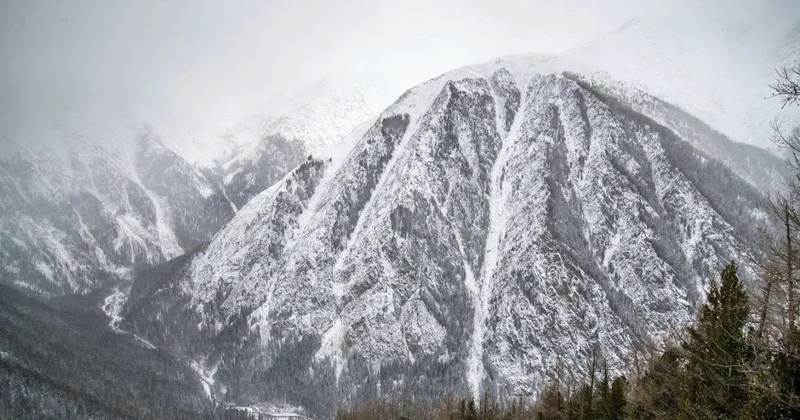 В Алматы завершились поиски пропавших в горах детей