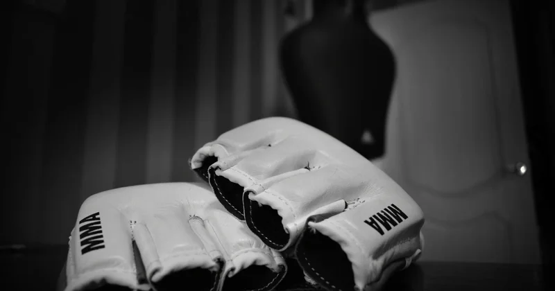 Казахстанский боец нокаутировал соперника в Ереване